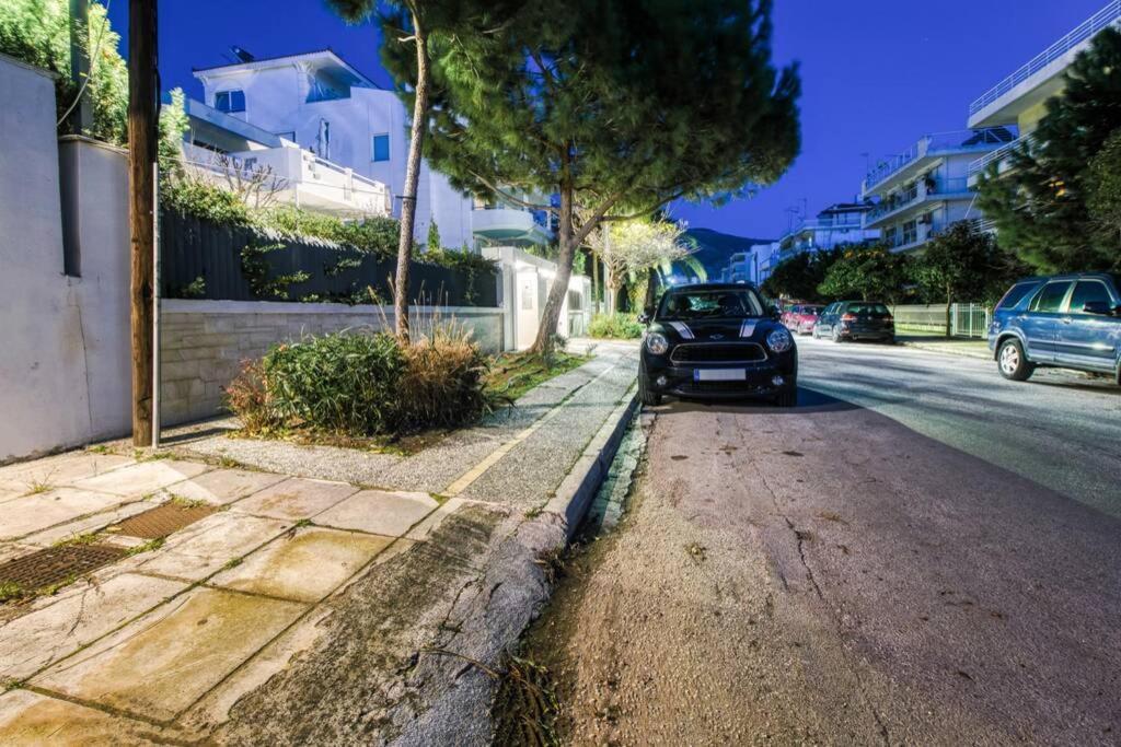 Spacious Apartment In Glyfada Close To The Sea Athena Bagian luar foto