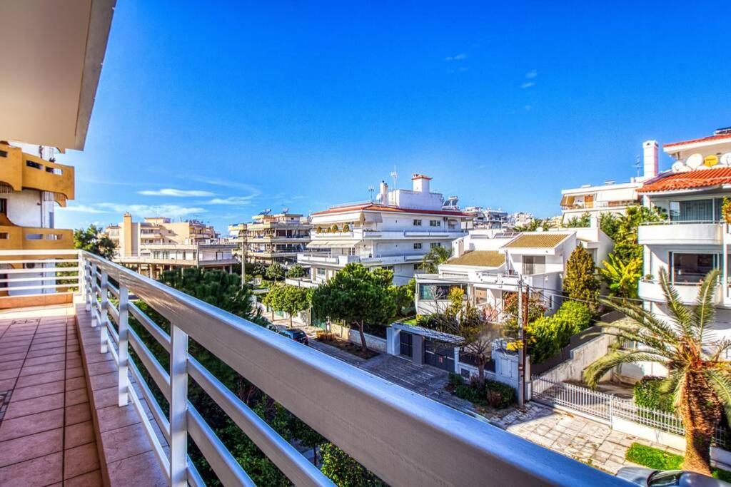 Spacious Apartment In Glyfada Close To The Sea Athena Bagian luar foto